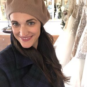 Meet your Posher, Andrea